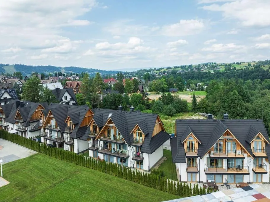 Image 4 of Two Bedroom Apartment with Terrace- Tatra View – Księżycowe Apartamenty SPA – 24i