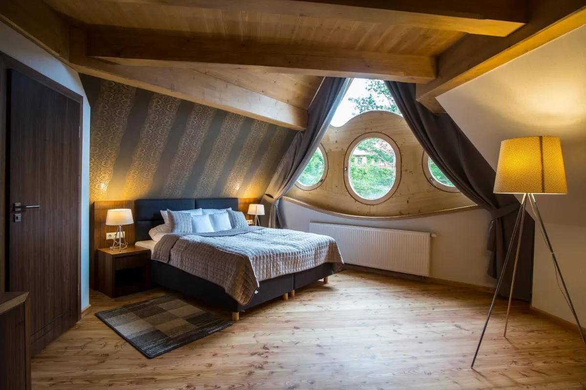 Image 3 of Villa Belweder