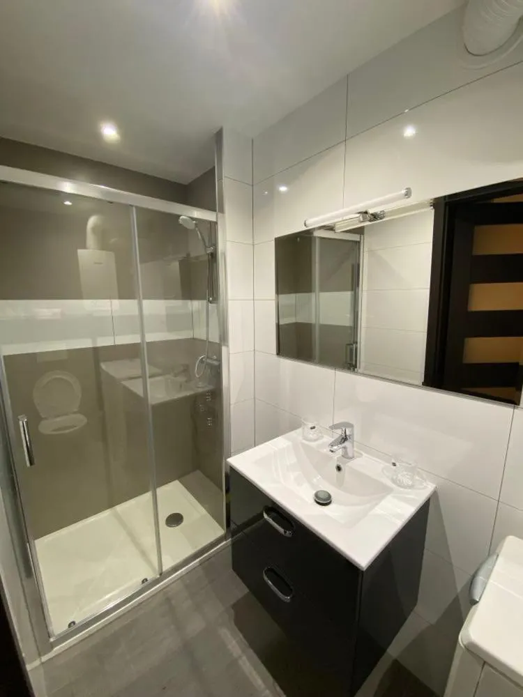 Image 4 of Apartament Golden Five