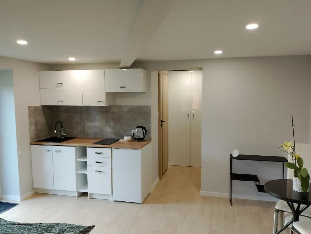 Image 1 of Apartament z ogrodem