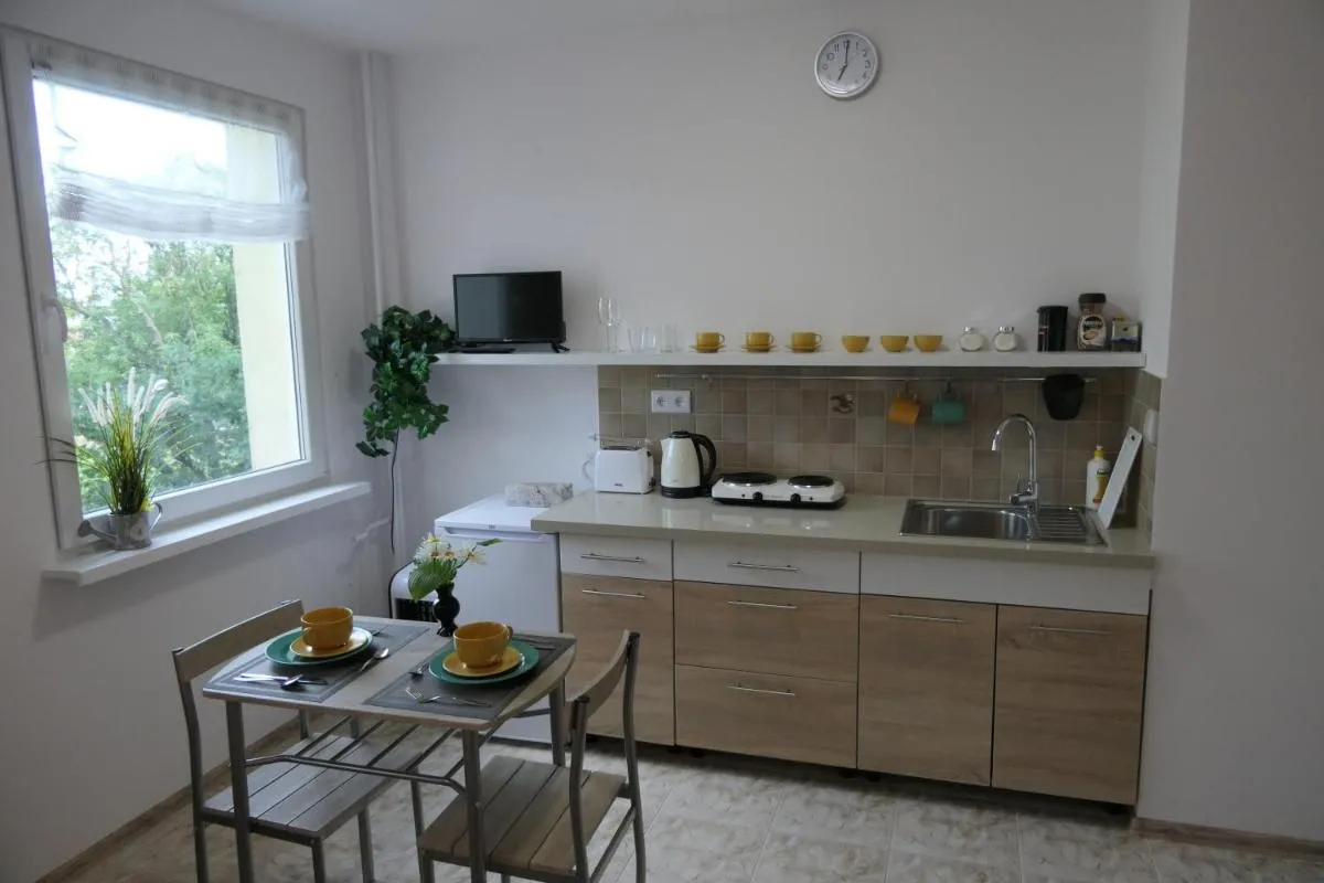 Image 3 of Ares Apartments