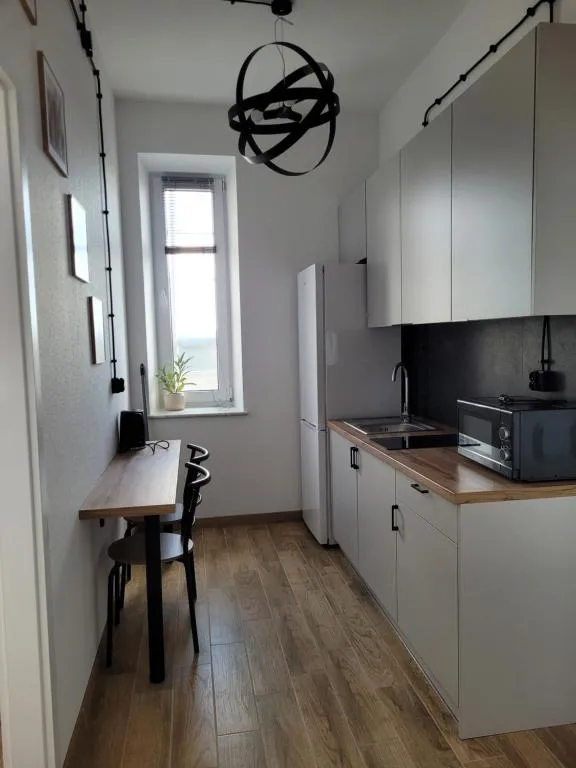 Image 1 of Axo-Hostel 11