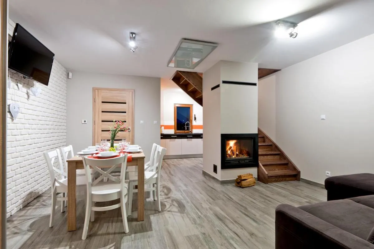 Image 2 of BIESZCZADZKI RAJ Komfortowe Domy nad Jeziorem Solińskim SAUNA