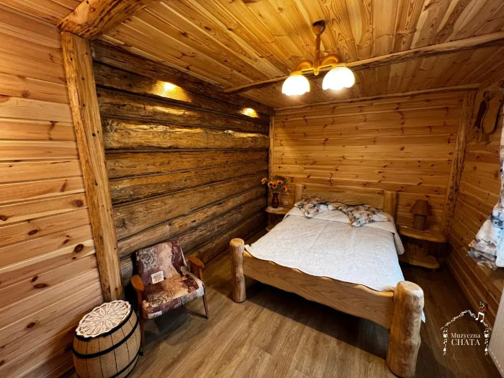 Image 2 of Bieszczady Noclegi “Muzyczna Chata”
