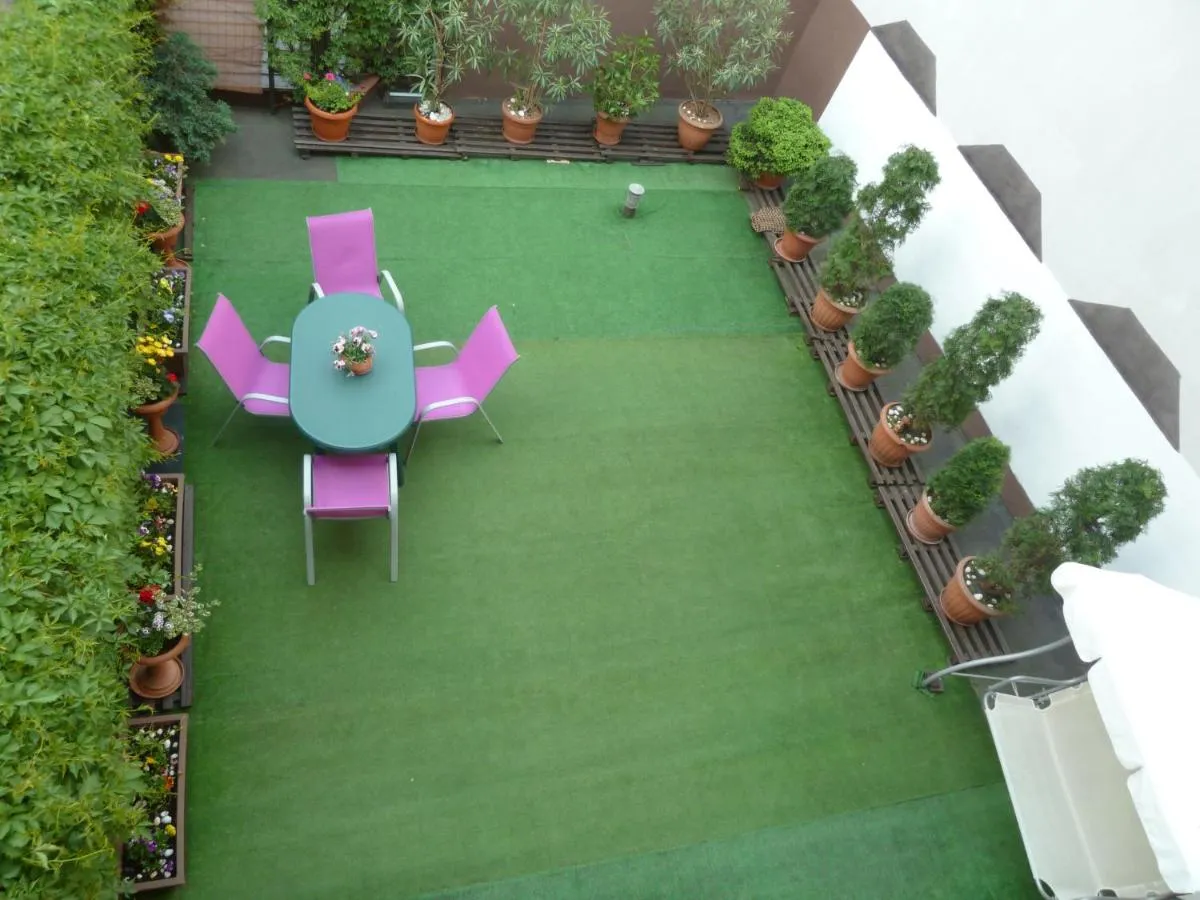 Image 5 of Center Apartment