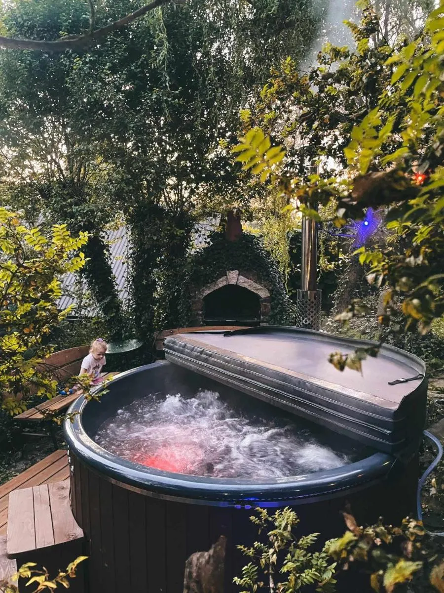 Image 5 of Domek z jacuzzi