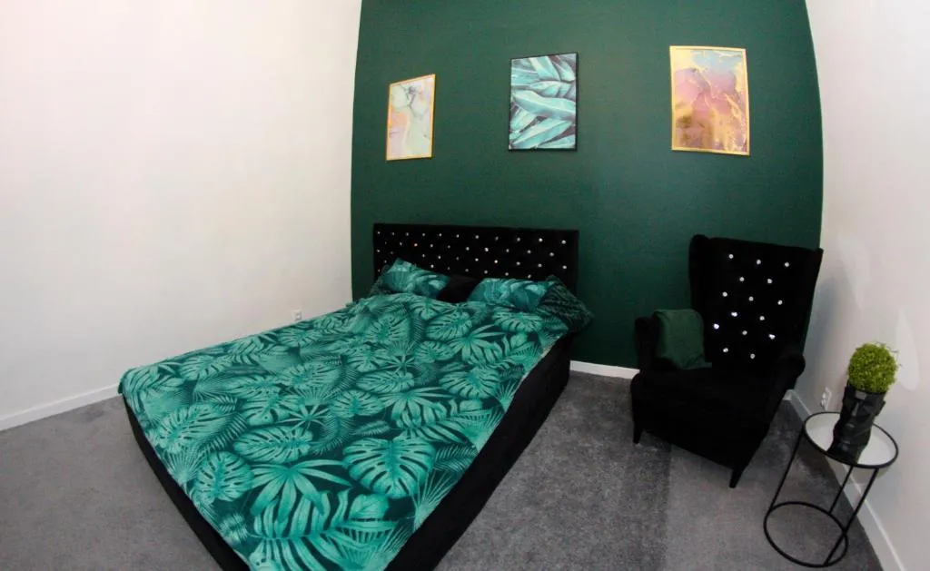 Image 1 of DreamFlat