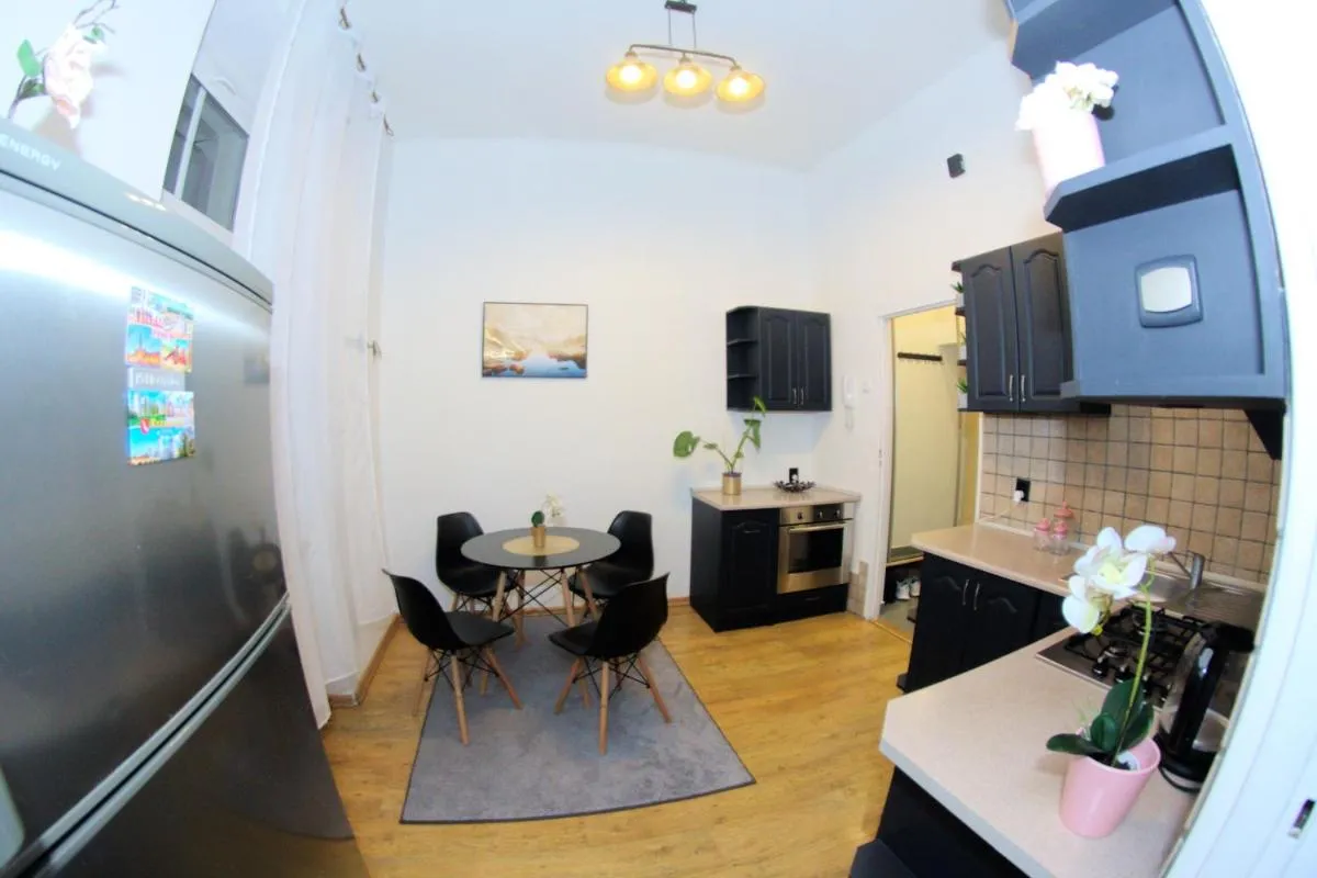Image 6 of DreamFlat