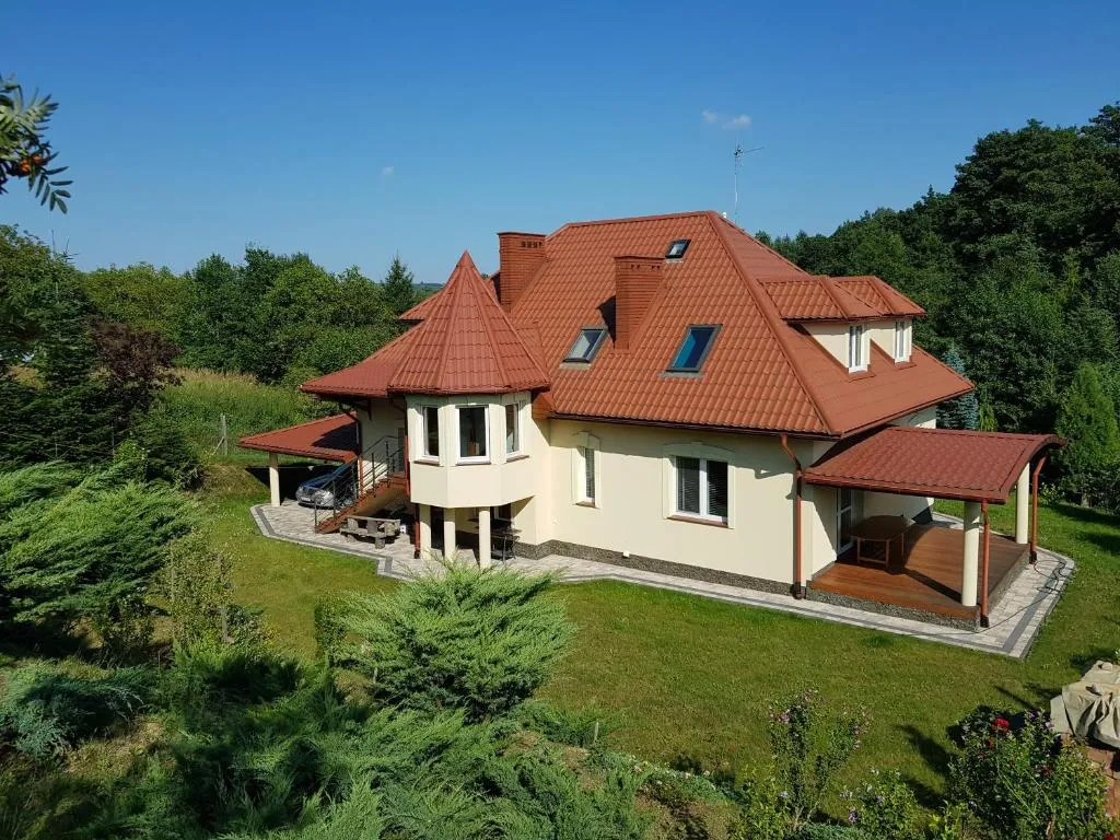 Image 1 of Home on the hill