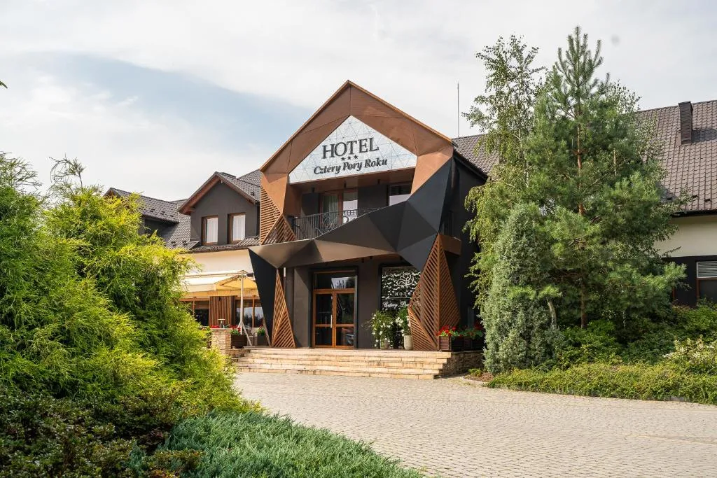 Image 1 of Hotel Cztery Pory Roku