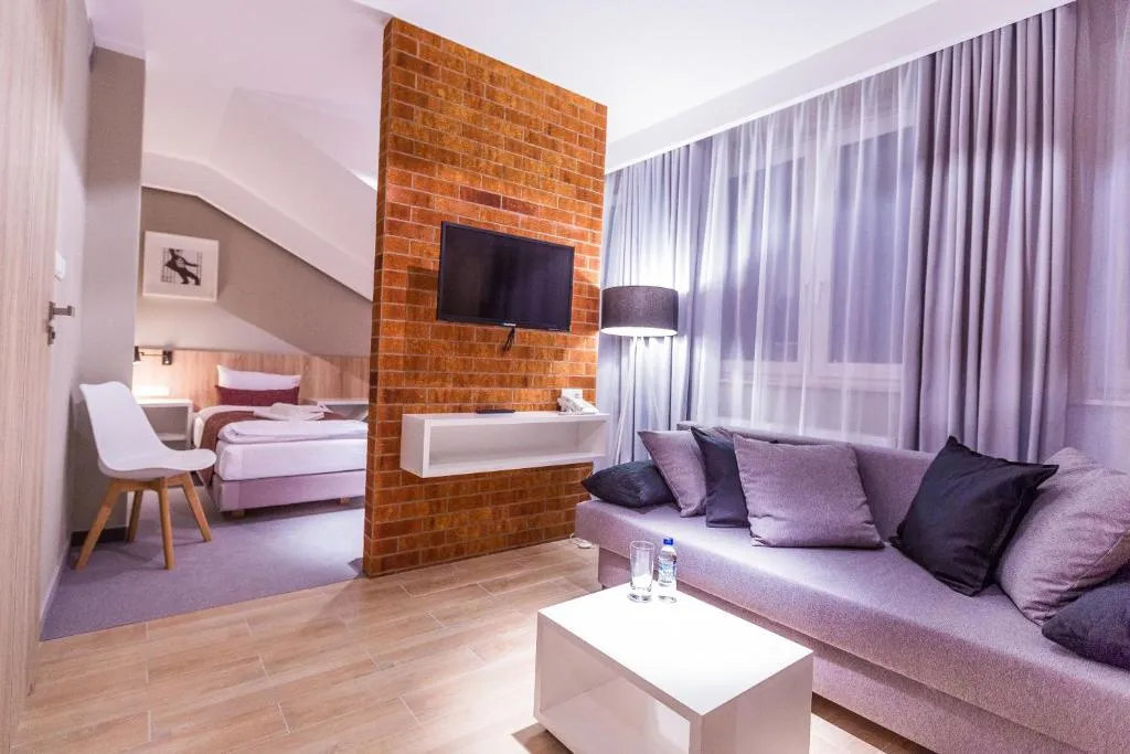 Image 1 of Hotel Falcon