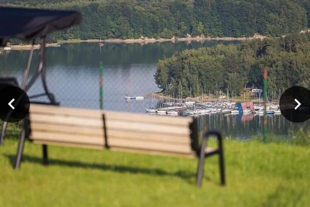 Image 1 of ,,KICZARA” Domki na Punkcie Widokowym POLAŃCZYK z widokiem na Jezioro Solińskie i góry-klimatyzacja