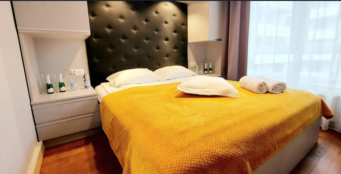 Image 3 of Miodowy Apartament z balkonem, huśtawką, garażem i fakturą