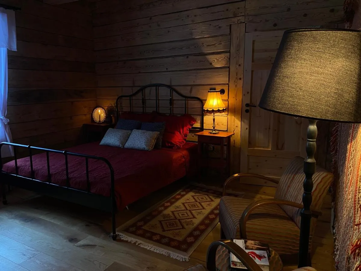 Image 6 of Nad Mikowym Potokiem – wydzielona część drewnianego domu z osobnym wejściem i ogrodem