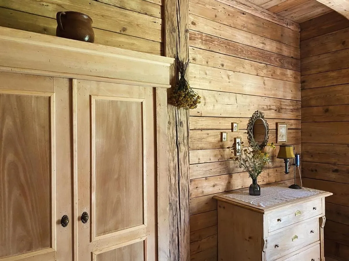 Image 3 of Nad Mikowym Potokiem – wydzielona część drewnianego domu z osobnym wejściem i ogrodem
