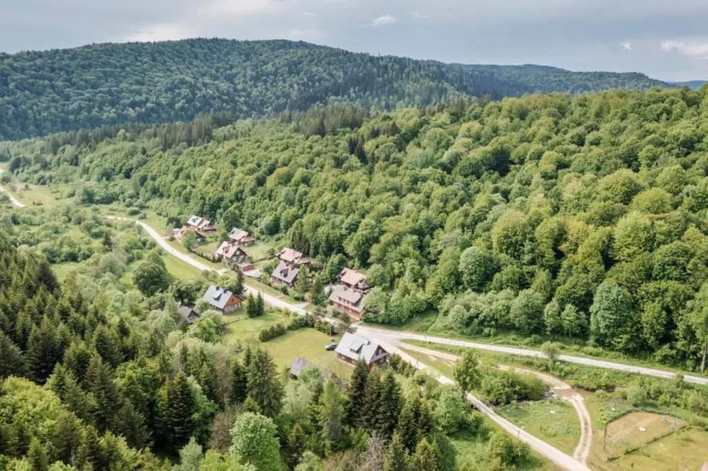 Image 5 of Nad Mikowym Potokiem – wydzielona część drewnianego domu z osobnym wejściem i ogrodem