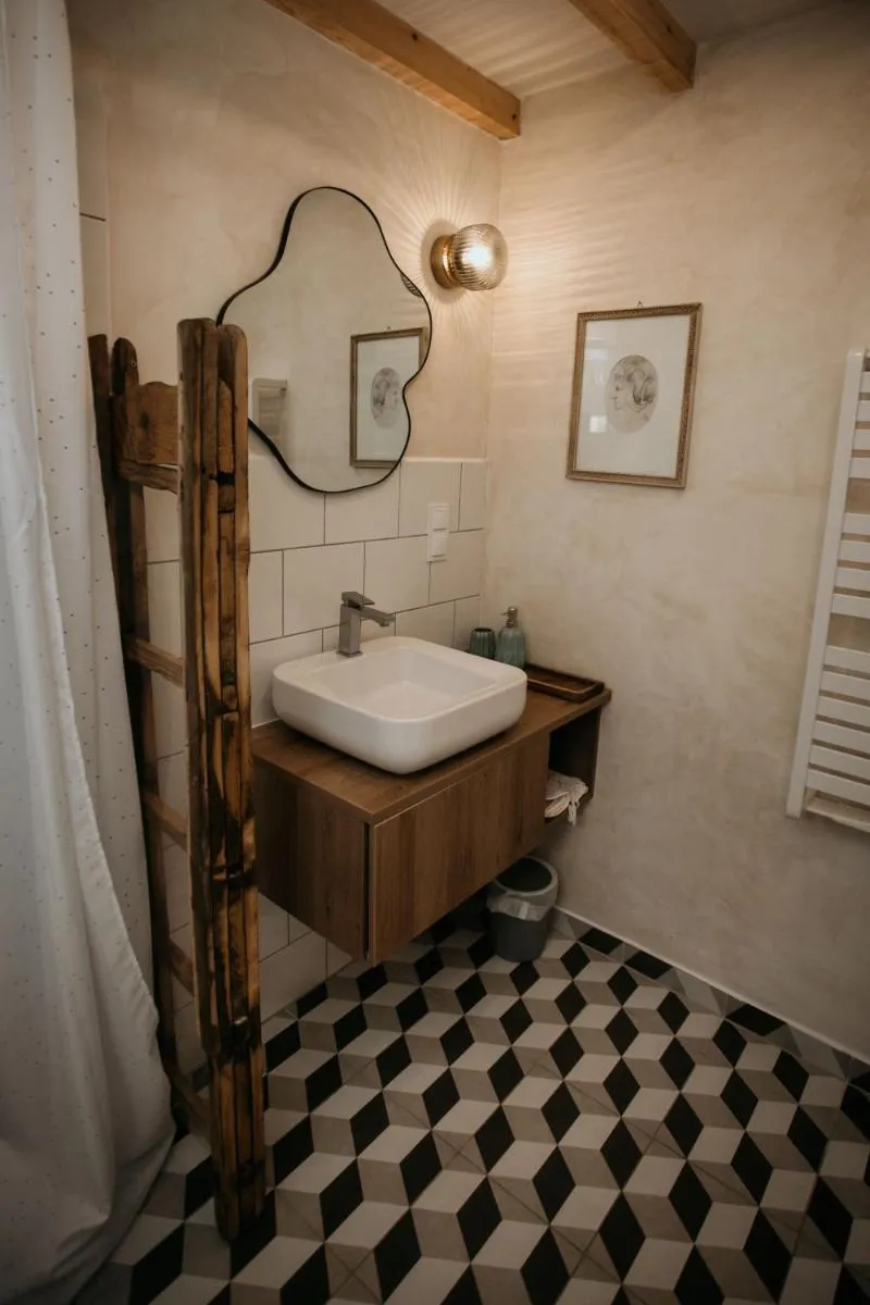 Image 4 of Poczciwy Bies