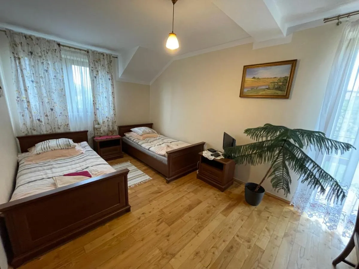 Image 5 of Pod Dziką Różą