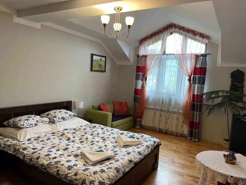 Image 1 of Pod Dziką Różą