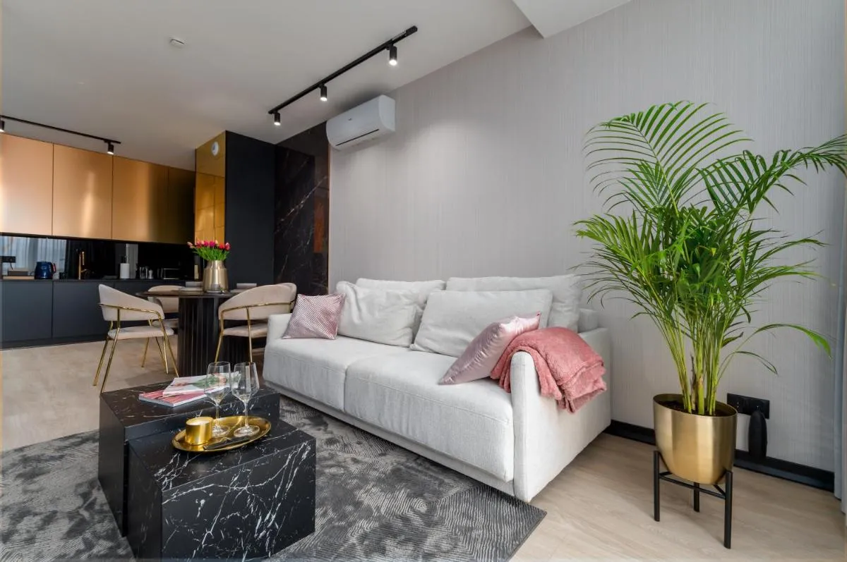 Image 3 of Premium House