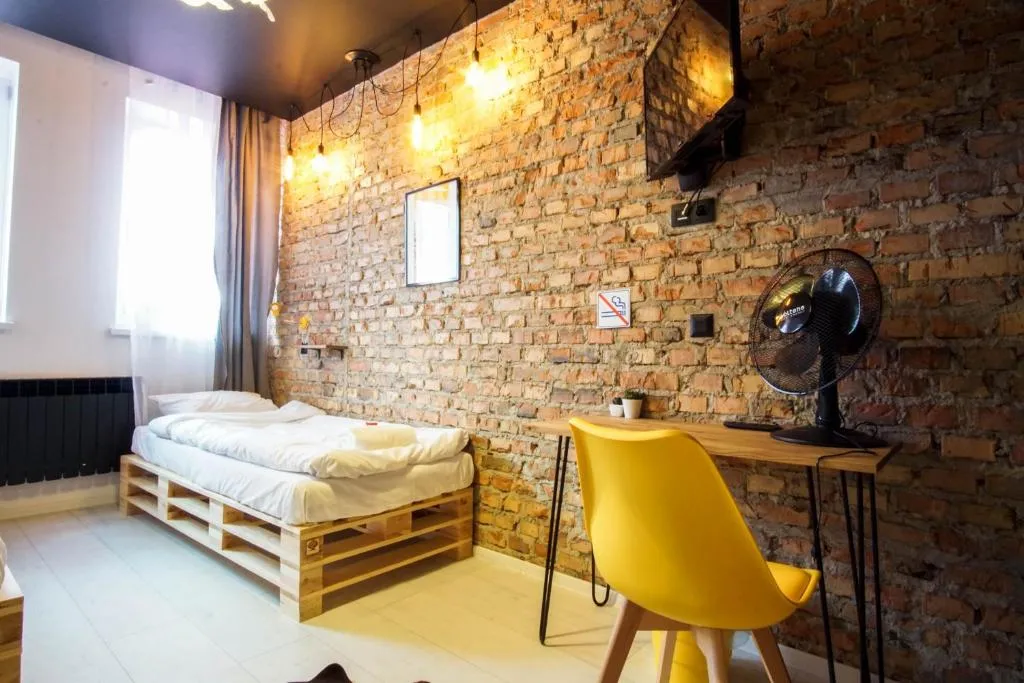 Image 1 of Retro Apartments