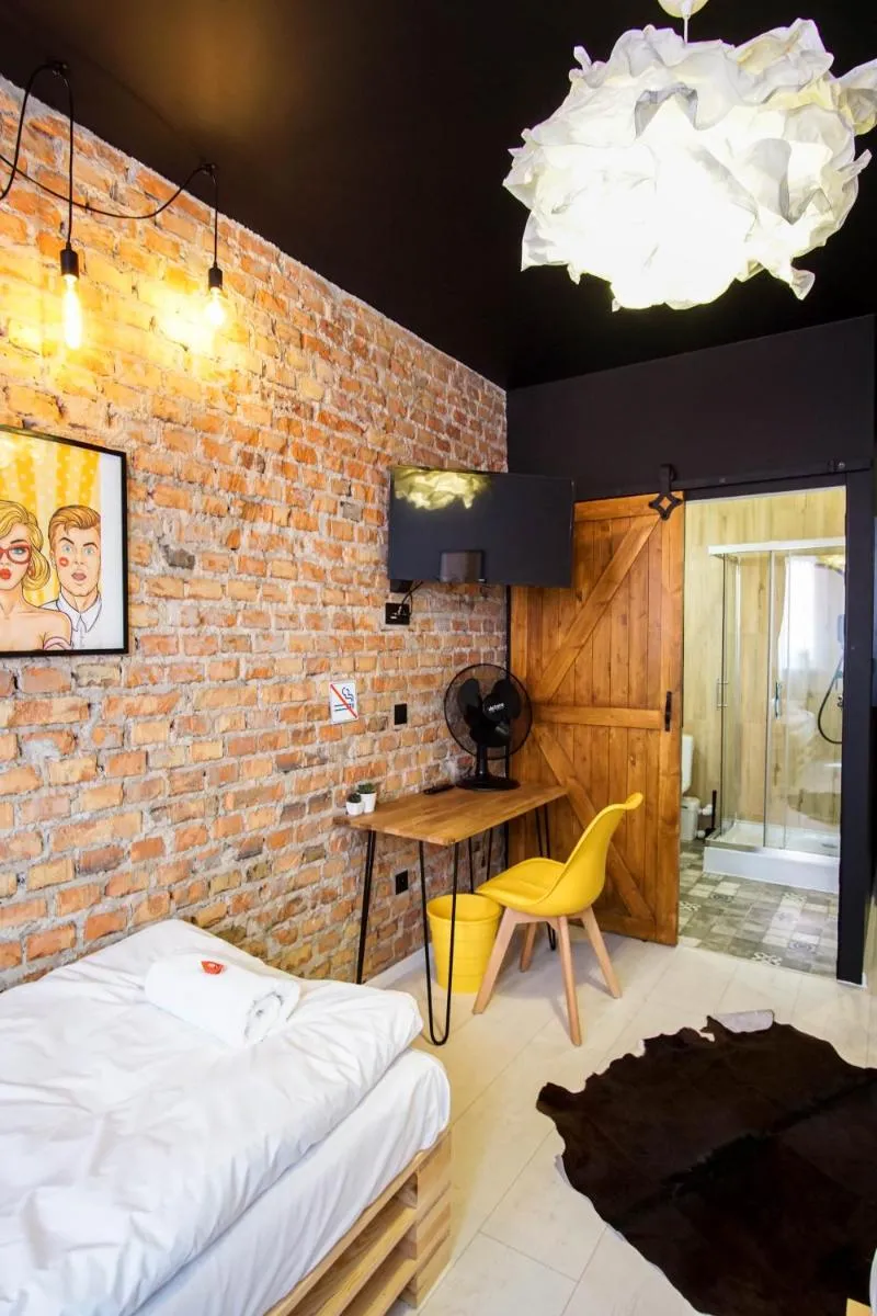 Image 6 of Retro Apartments