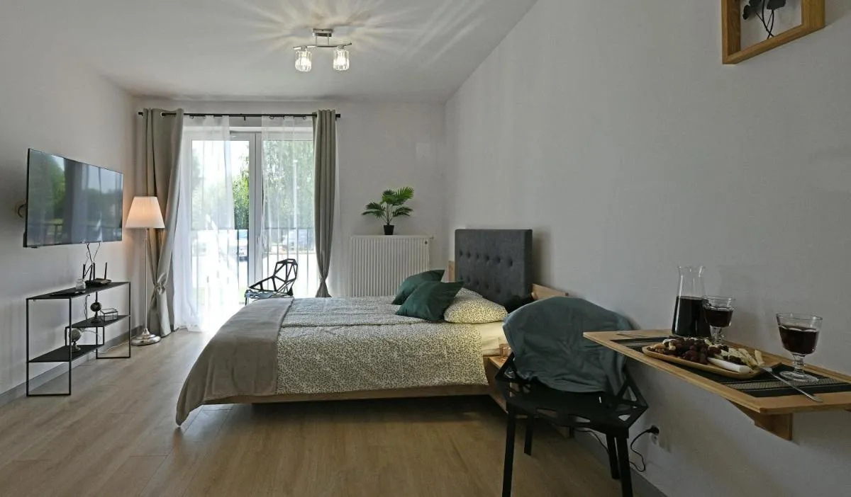 Image 5 of SuperApart Prymasa 1000-lecia 6a, Hidden Gem – Ideal for Relaxation & Escapes