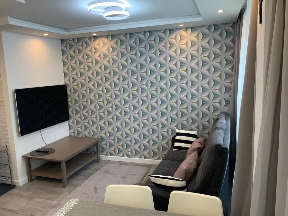 Image 7 of White Apartment