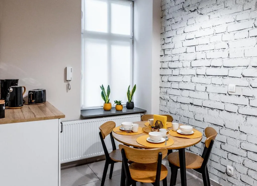 Image 1 of BeeApartments Długosza 11