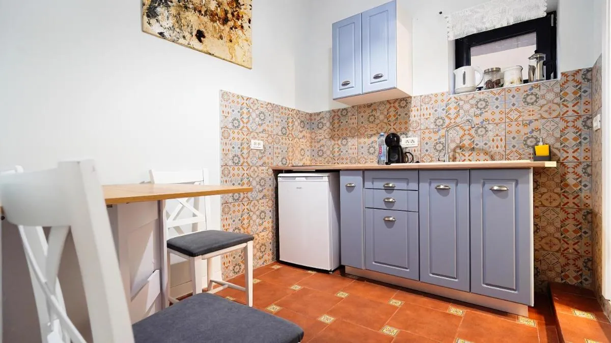 Image 4 of 2 Bedroom OldTown Mountain View Apartment with private terrace and high ceilings rooms
