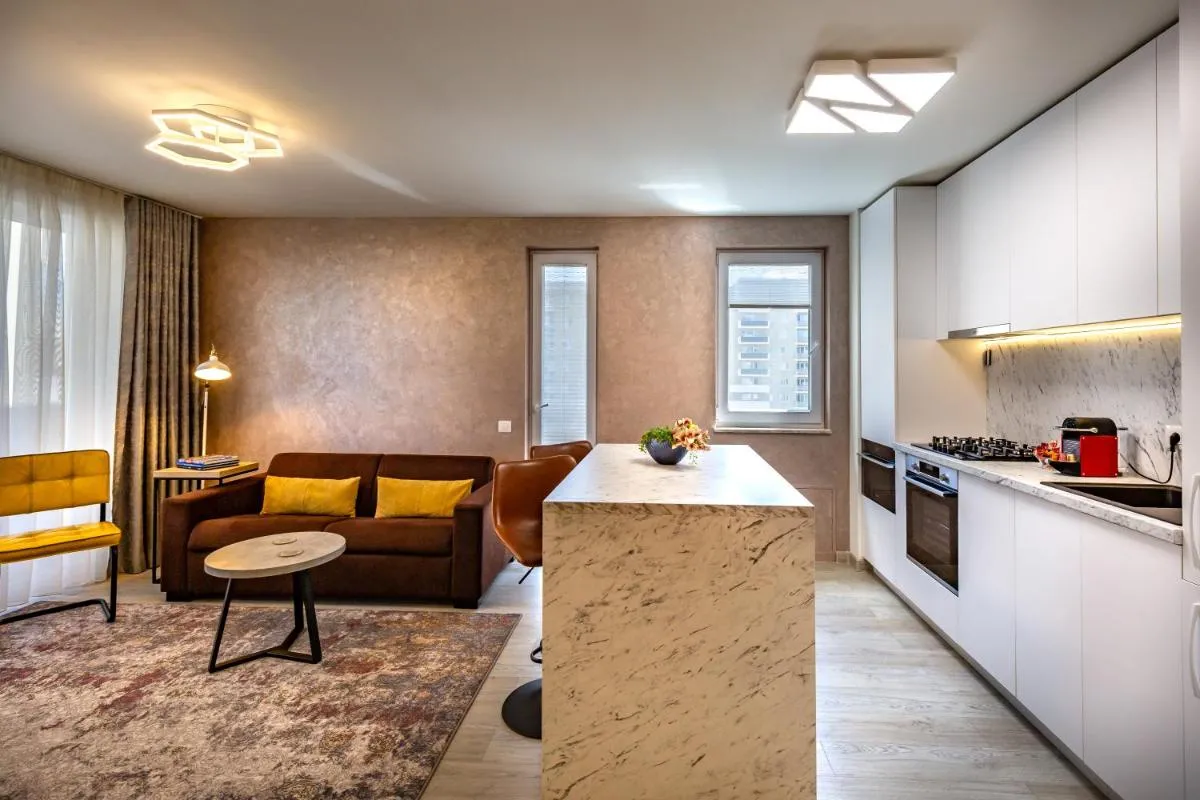Image 5 of 5th Floor Executive Apartment with Balcony and Free Parking
