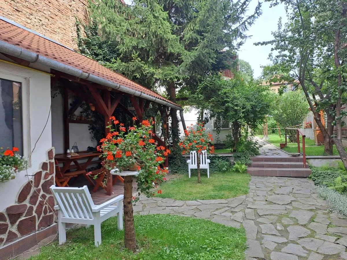 Image 6 of 7 Levél Panzió, Ultra Central, Self Check-in, Self-Catering