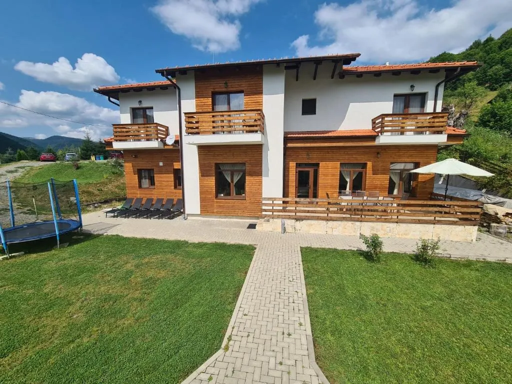 Image 1 of APUSENI HOLIDAYS