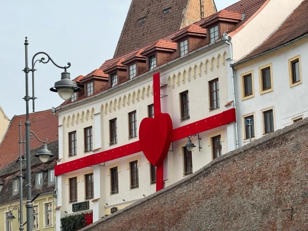 Image 1 of ART Hotel