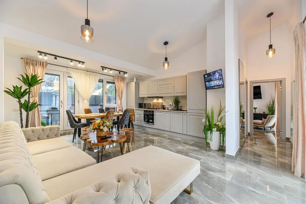 Image 1 of AYASI Luxury Apartment Predeal