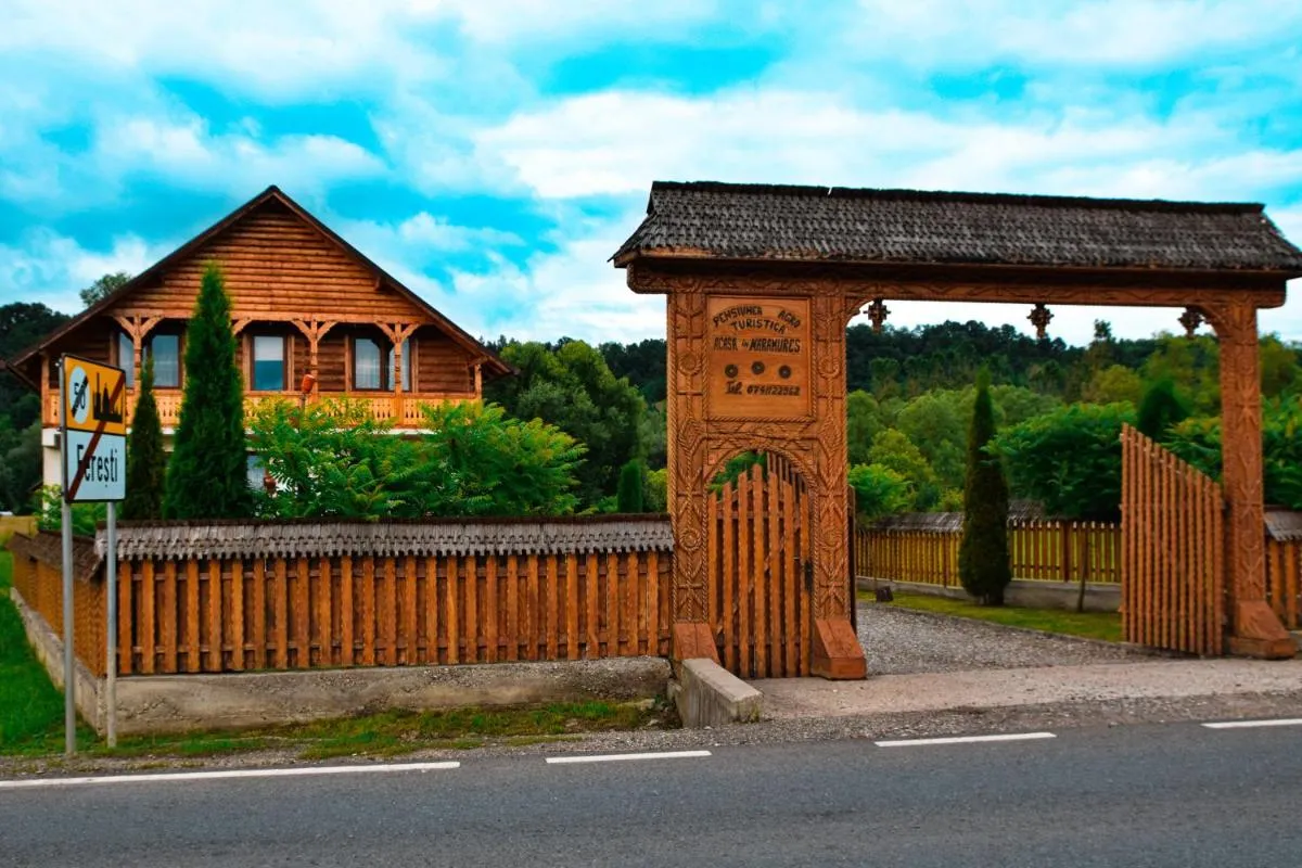 Image 2 of Acasa in Maramures