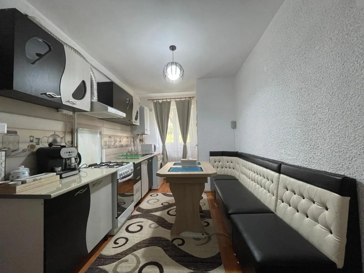 Image 7 of Agata