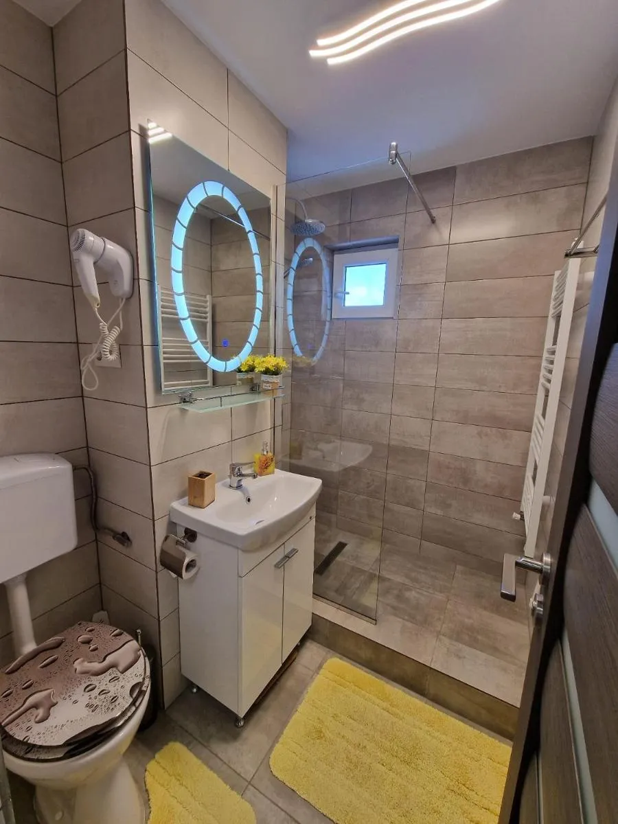 Image 5 of All In Jacuzzi Apartment