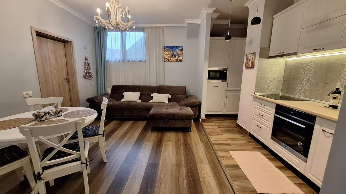 Image 5 of Alpine Sunrise Residence – Brasov Old Center