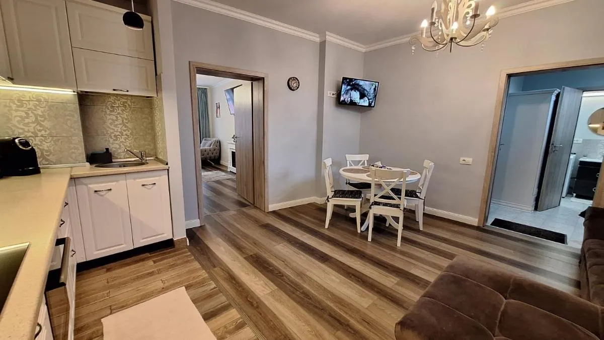 Image 3 of Alpine Sunrise Residence – Brasov Old Center