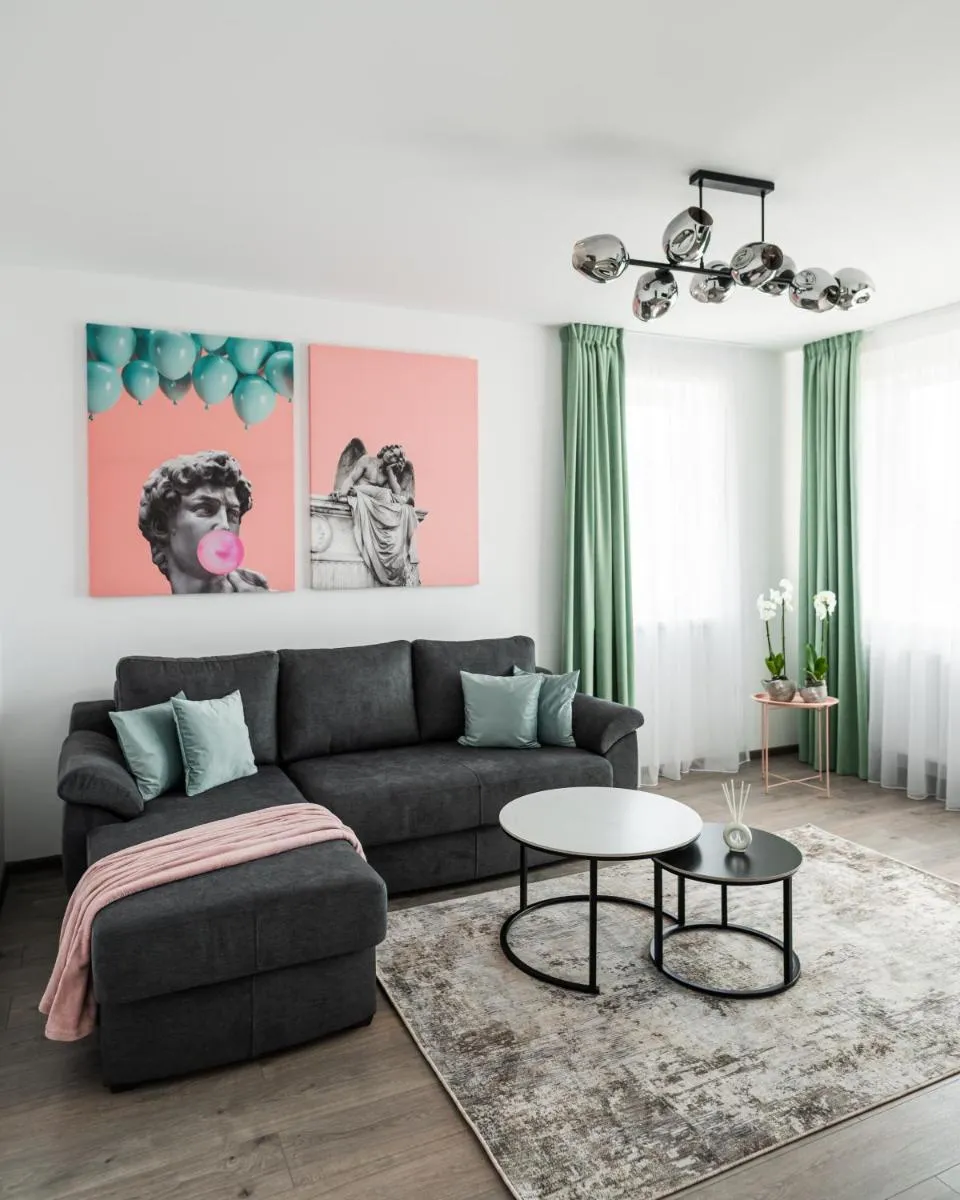 Image 4 of ApartBnb Experience 17