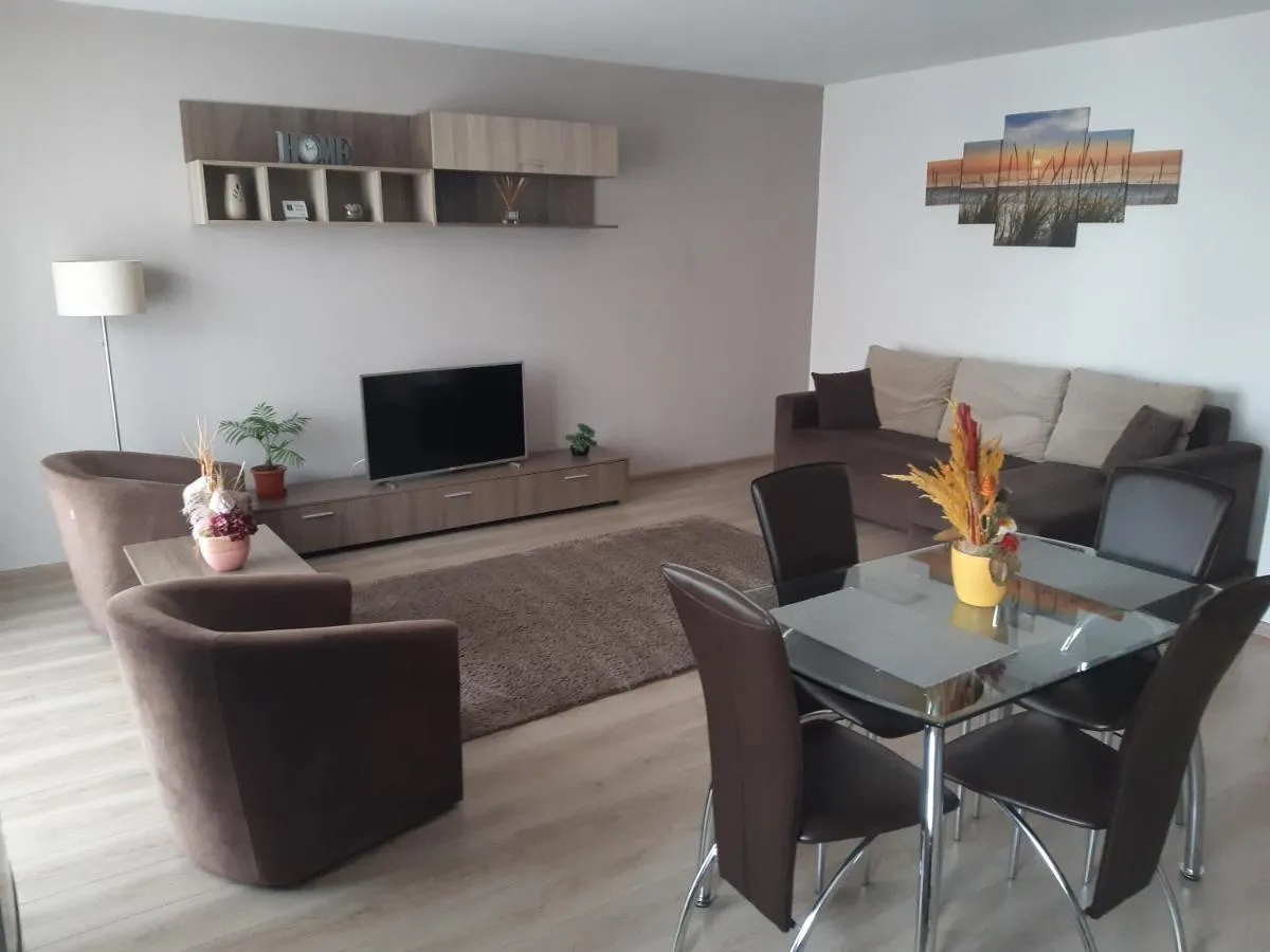 Image 2 of Apartament Marcel – Coresi Mall