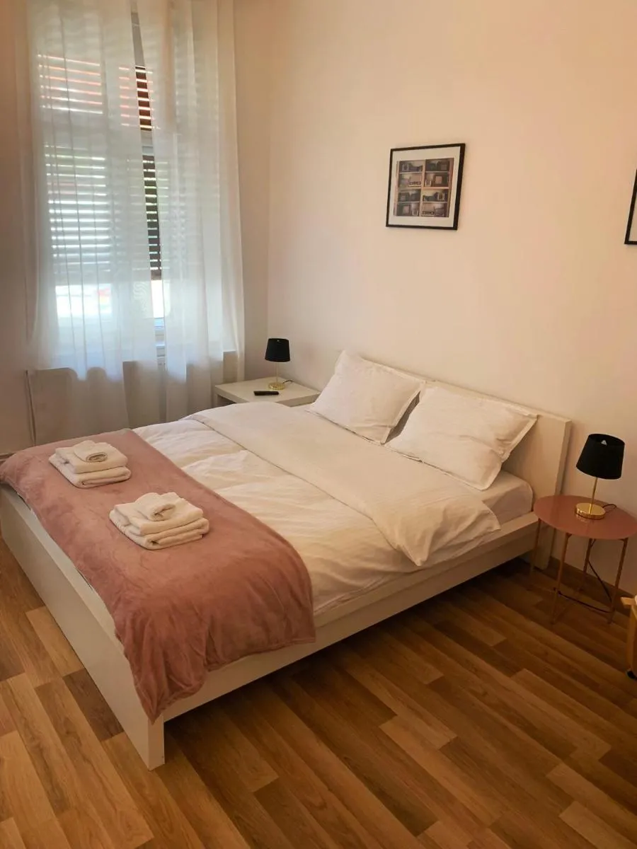 Image 7 of Apartament Plopilor Studios