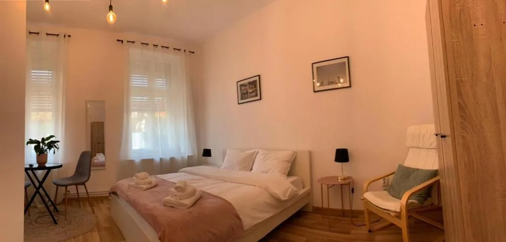 Image 1 of Apartament Plopilor Studios