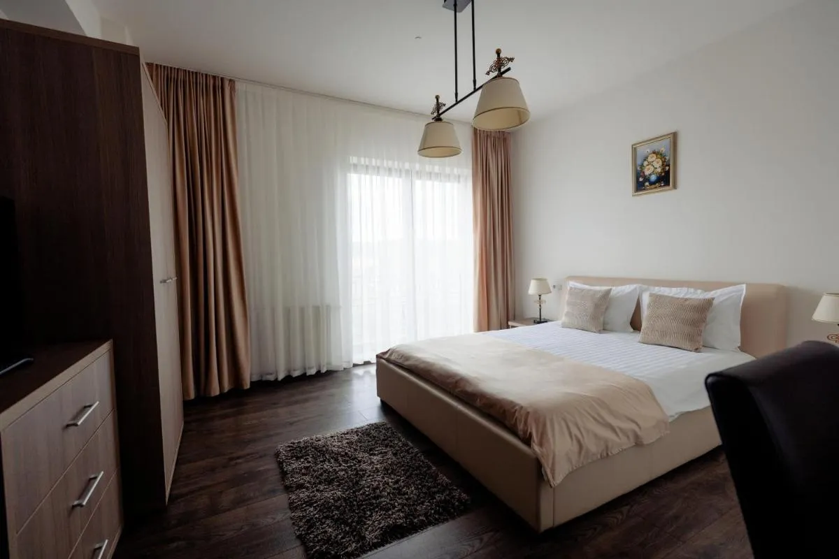 Image 2 of Aparthotel Punct pe i