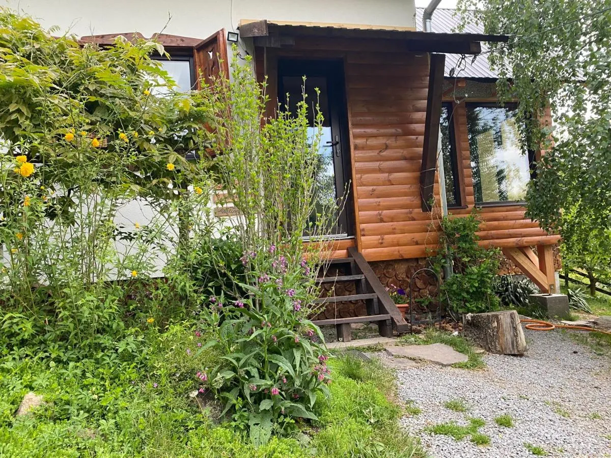 Image 2 of Aproka – Chalet Mignon Adorable small guest house