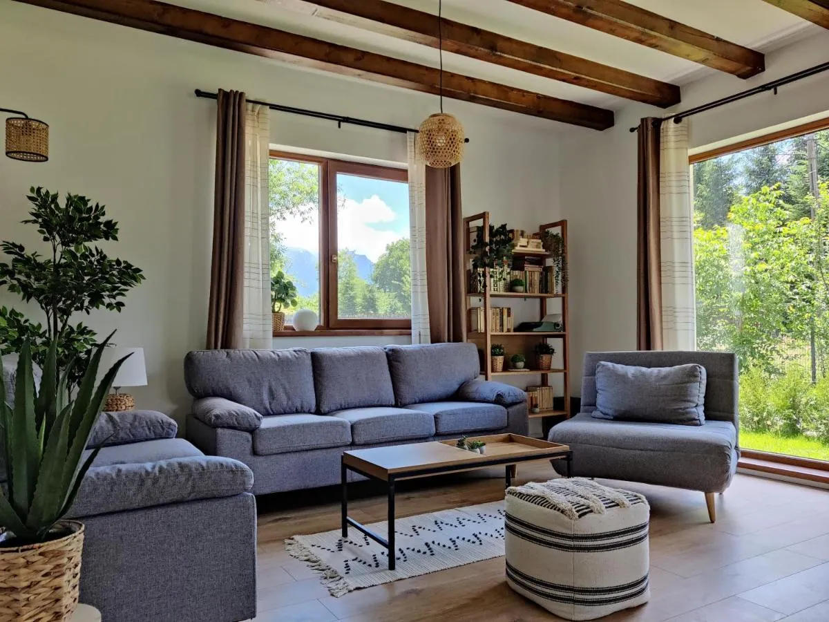 Image 2 of Ara Chalet