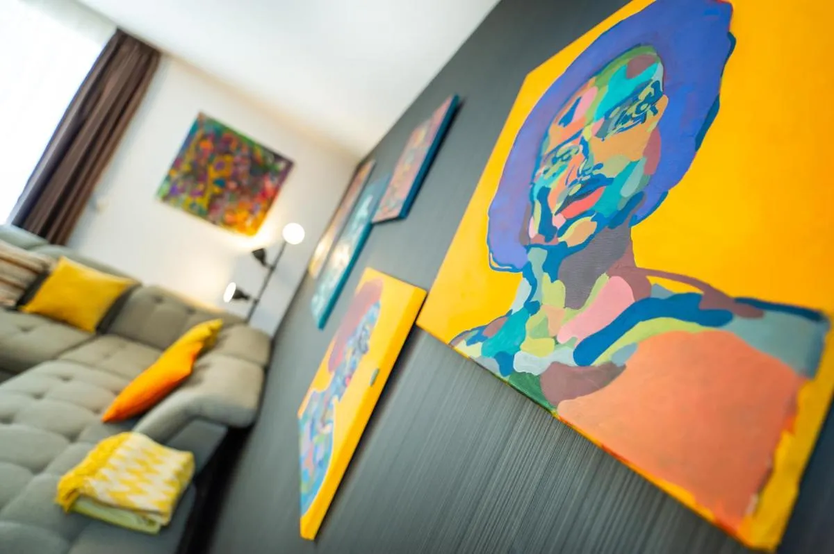 Image 7 of Art Gallery Apartment in Silver Mountain
