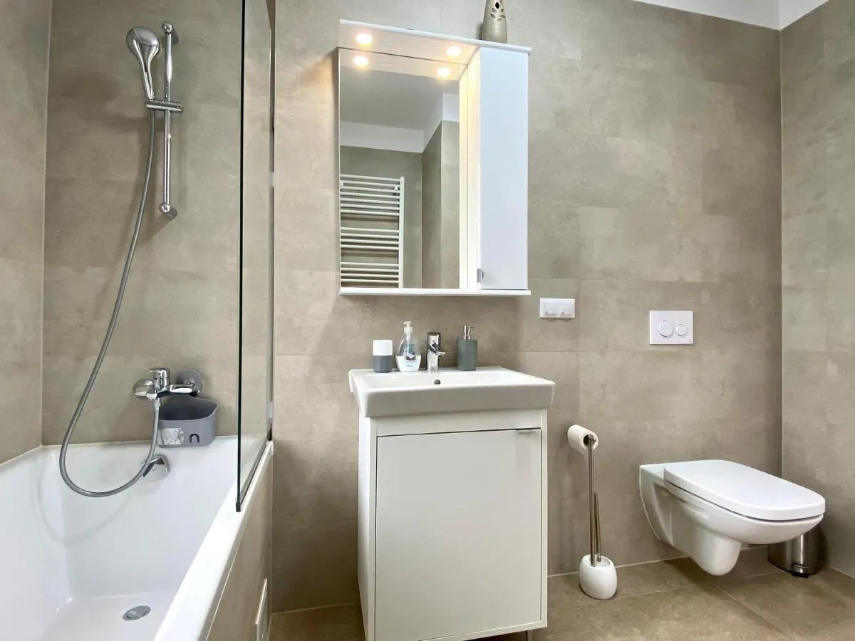 Image 3 of Astoria Apartment – Pet Friendly