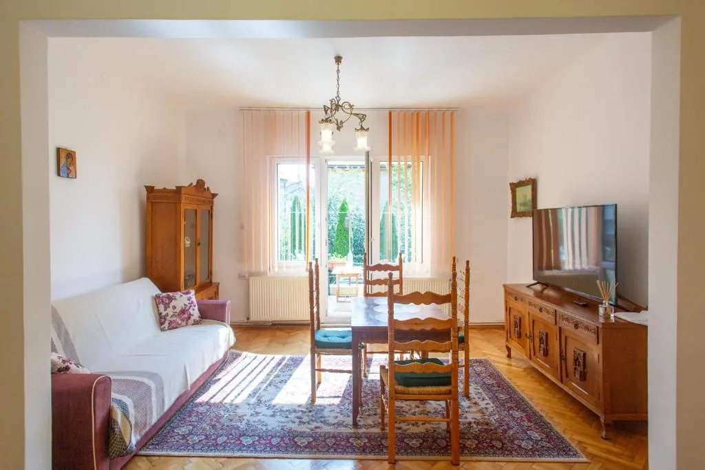 Image 1 of Barok Apartments